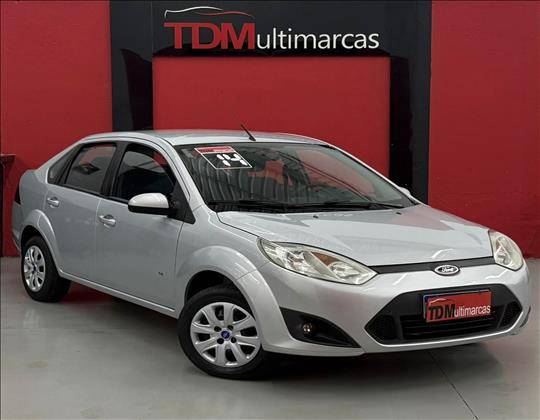 FORD FIESTA 1.6 ROCAM SE SEDAN 8V FLEX 4P MANUAL